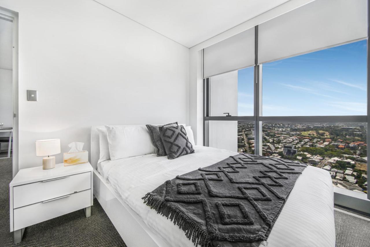 Cosy 1-Bed With 41St Floor City Views, Pool & Gym Брисбен Экстерьер фото