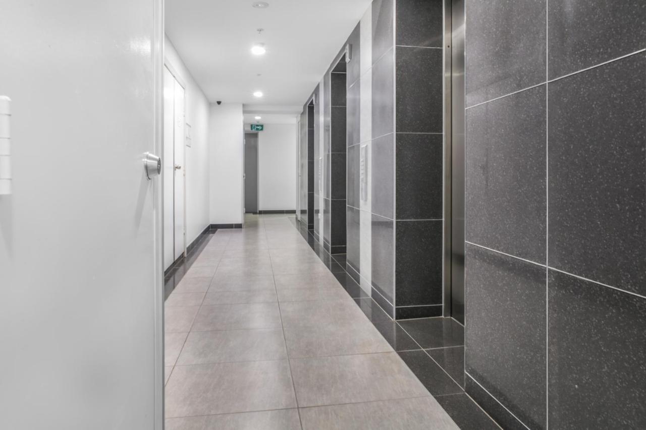Cosy 1-Bed With 41St Floor City Views, Pool & Gym Брисбен Экстерьер фото
